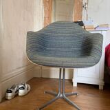 Armchair by Charles & Ray Eames La Fonda