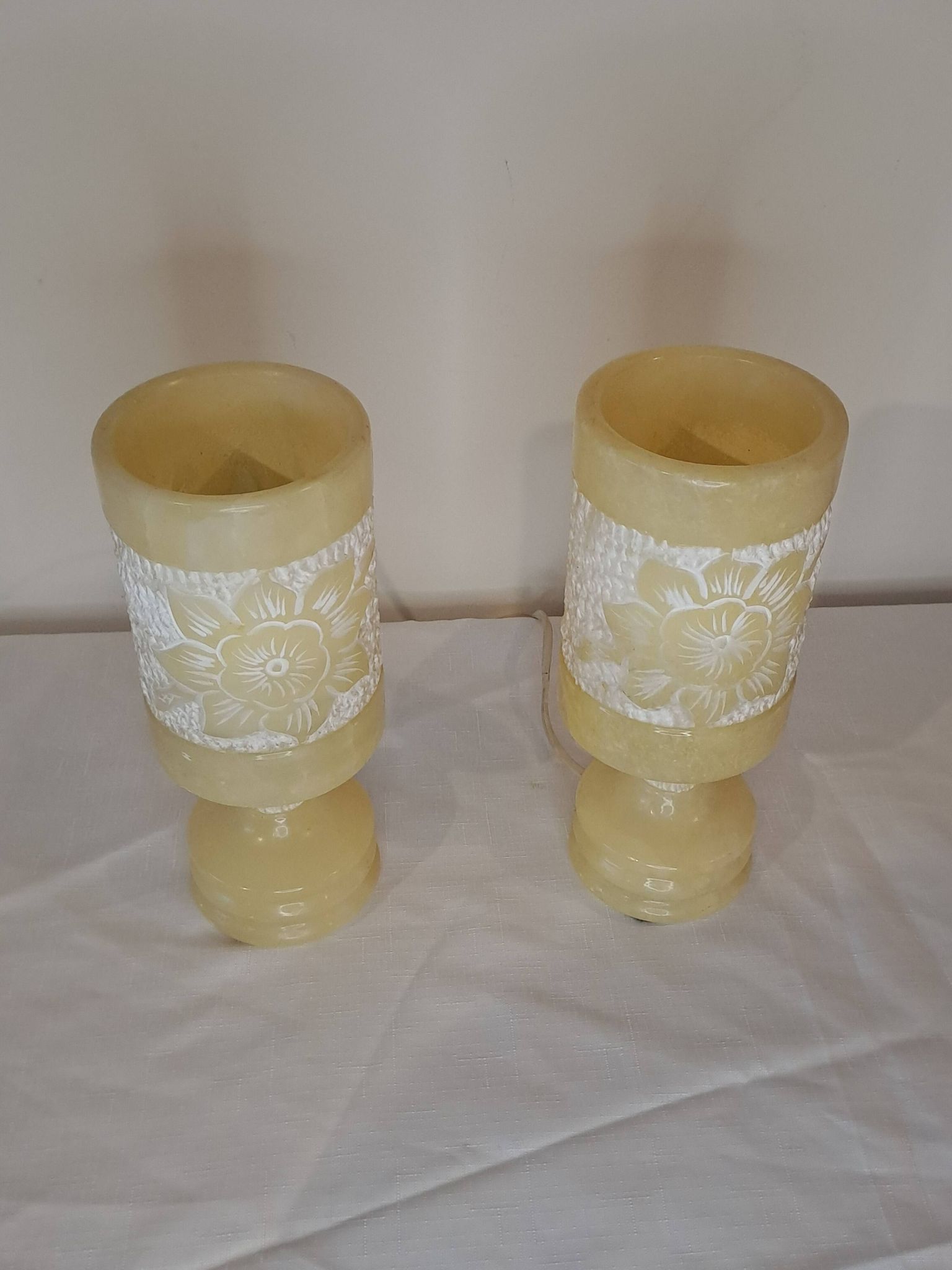 Pair of Vintage Carved Alabaster Lamps – Floral Elegance & Golden Light