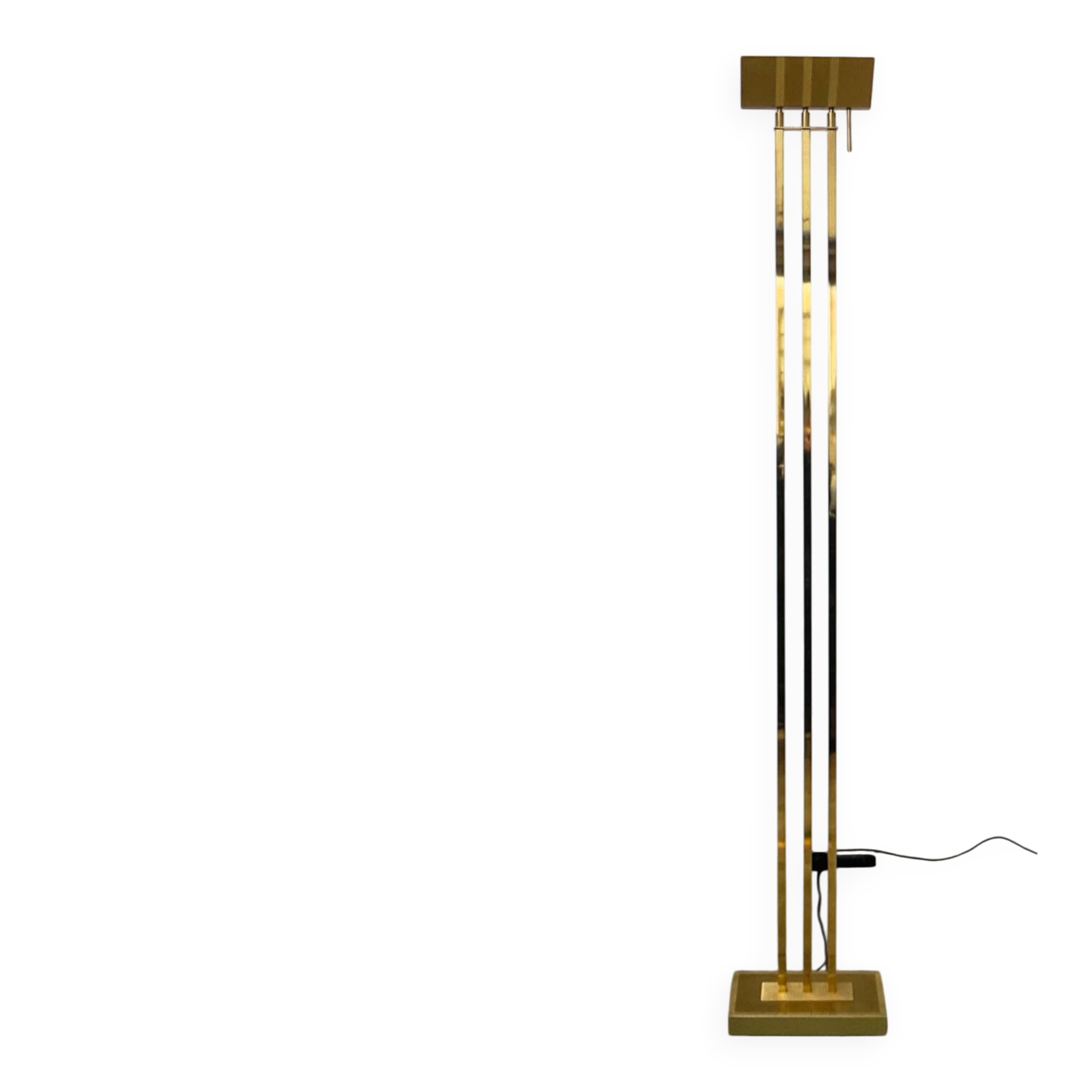 Deknudt House Hollywood Regency floor lamp in gold brass