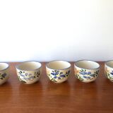 Porcelain tea bowls