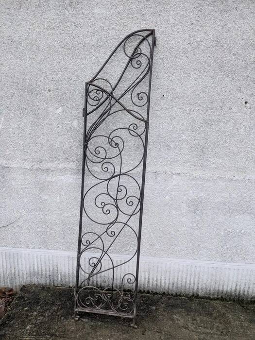 Wrought iron screen