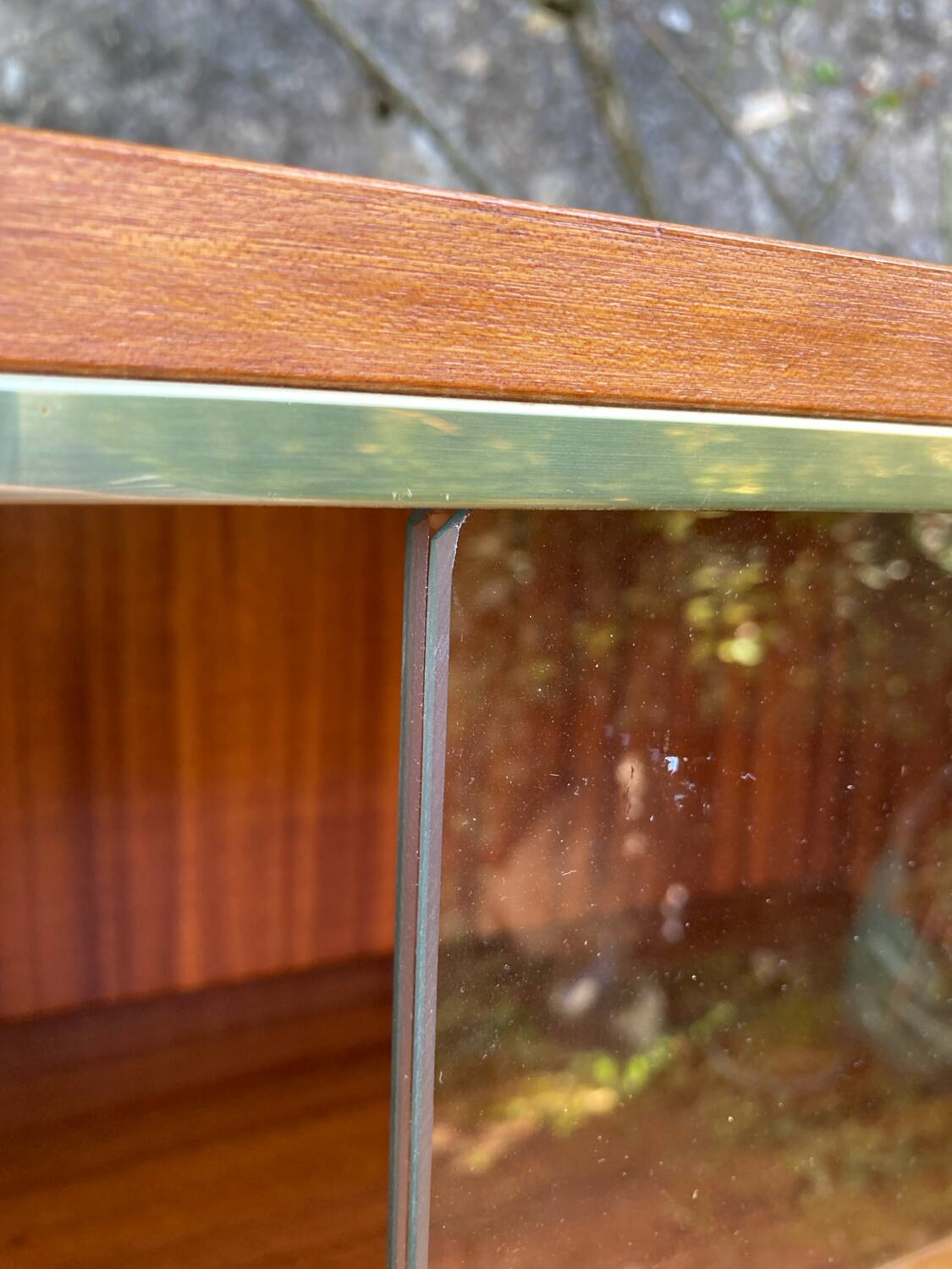 Vintage 1960s display cabinet.