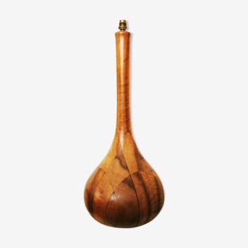 Drop-shaped wooden lamp foot