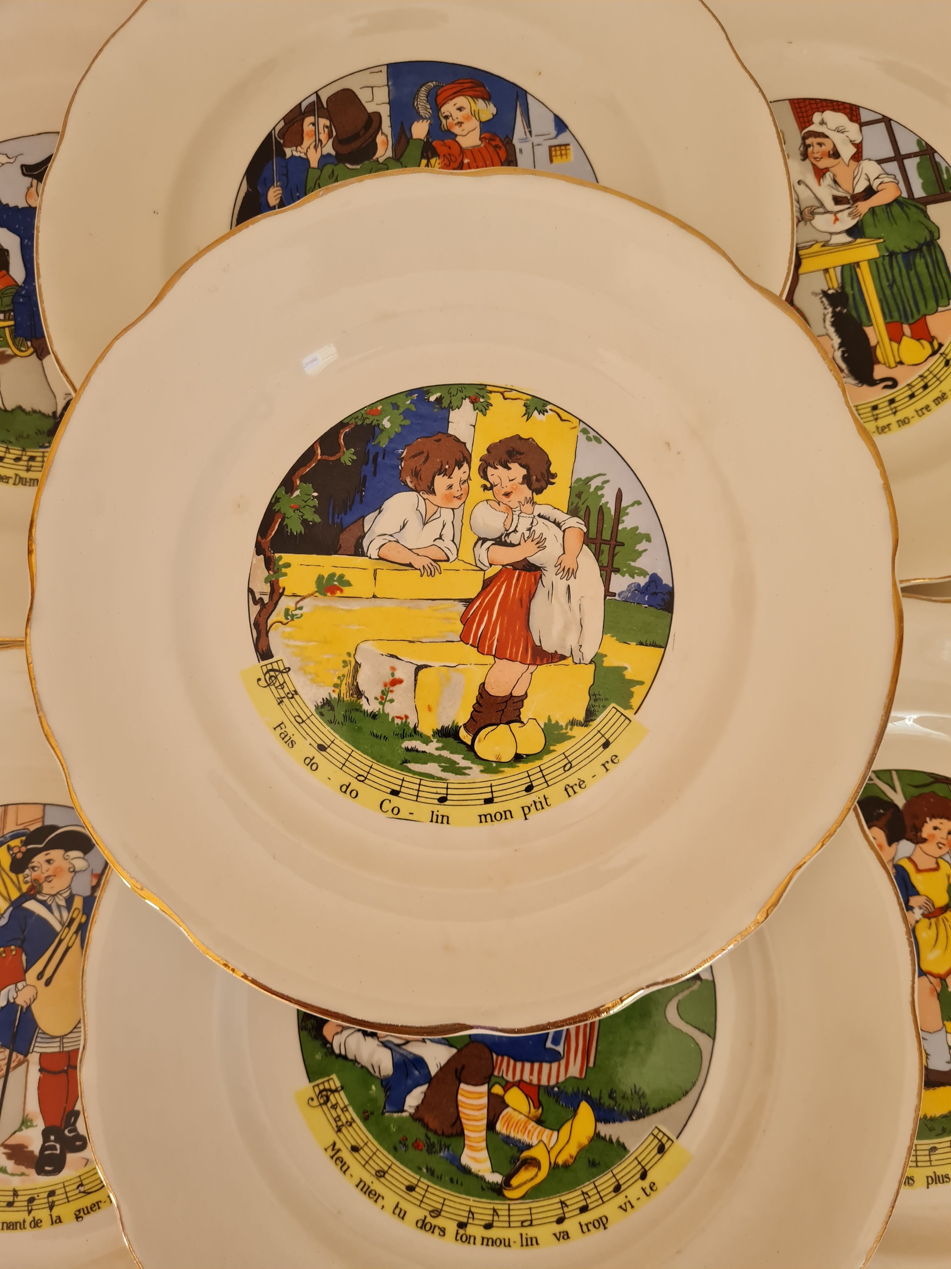 Dessert plates nursery rhymes of digoin and sarreguemine