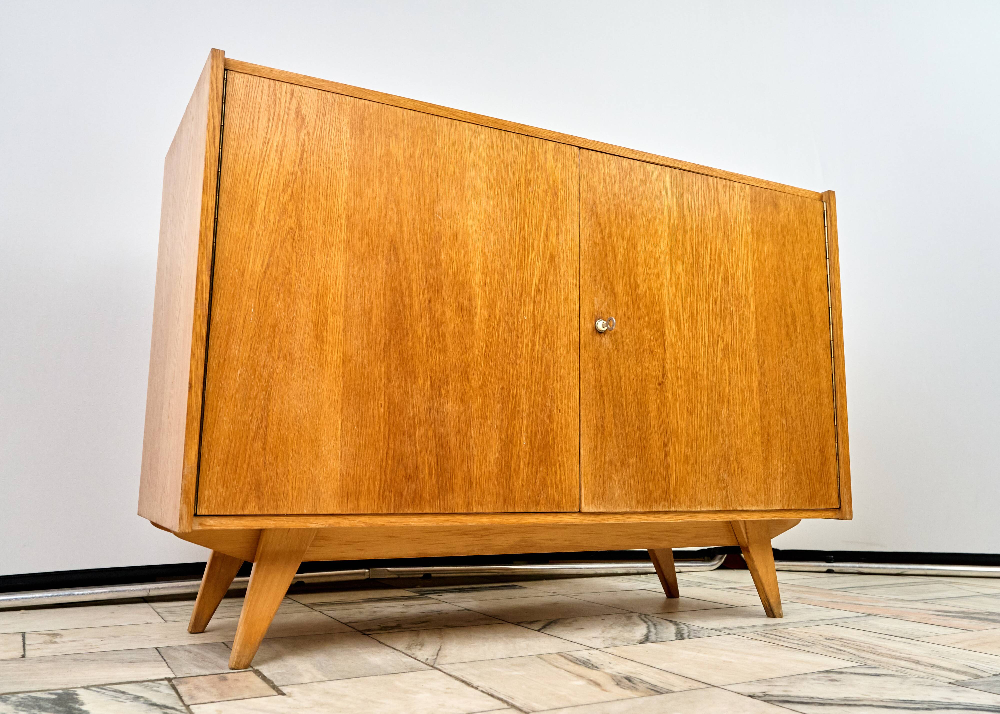 Vintage Sideboard U-450 by Jiří Jiroutek for Interiér Praha, 1960s