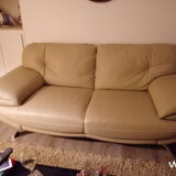 Sofa grained leather