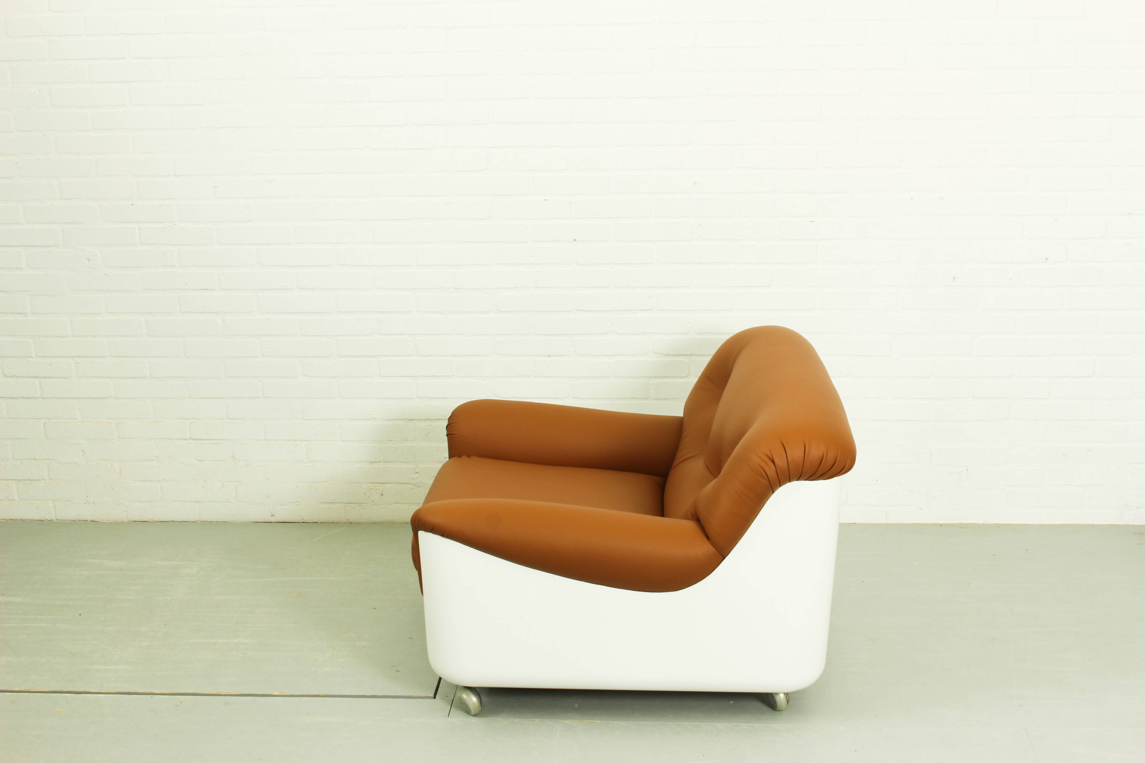 Space Age Fiberglass Lounge Chair in cognac leather, 1970s