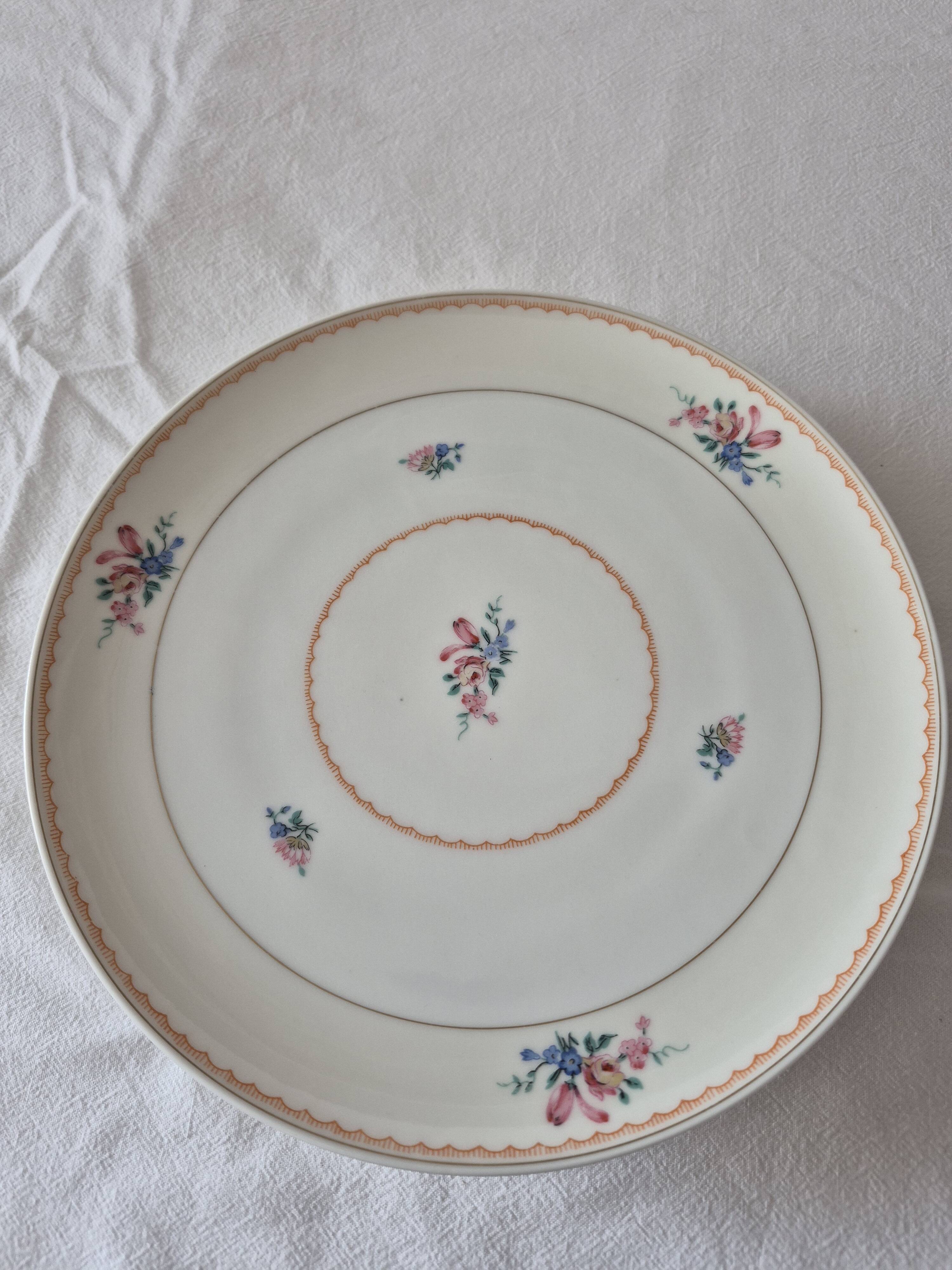 Dish on pedestal, Limoges porcelain, Albert Vignaud manufacture A564