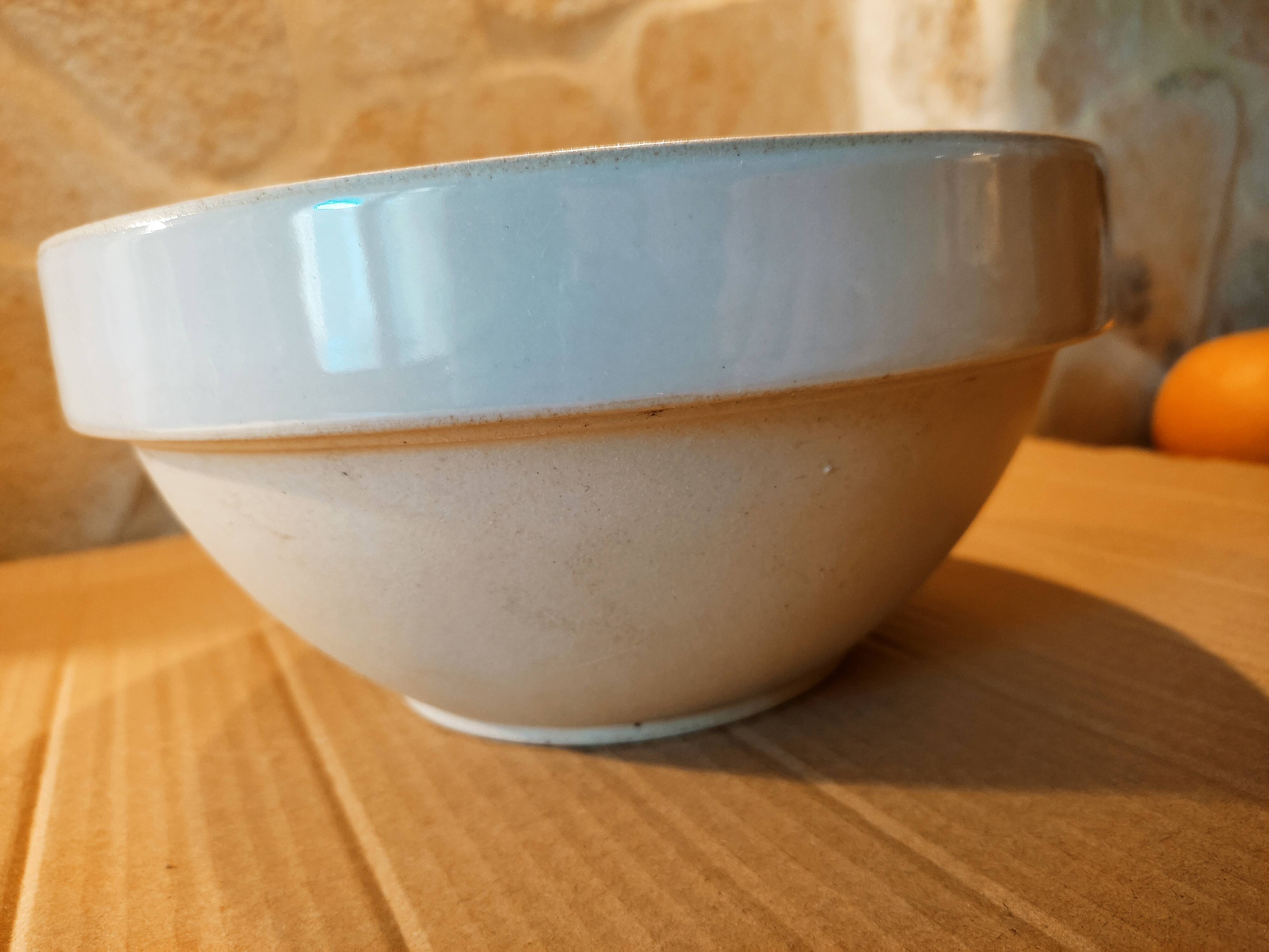 Digoin bowl in beige sandstone