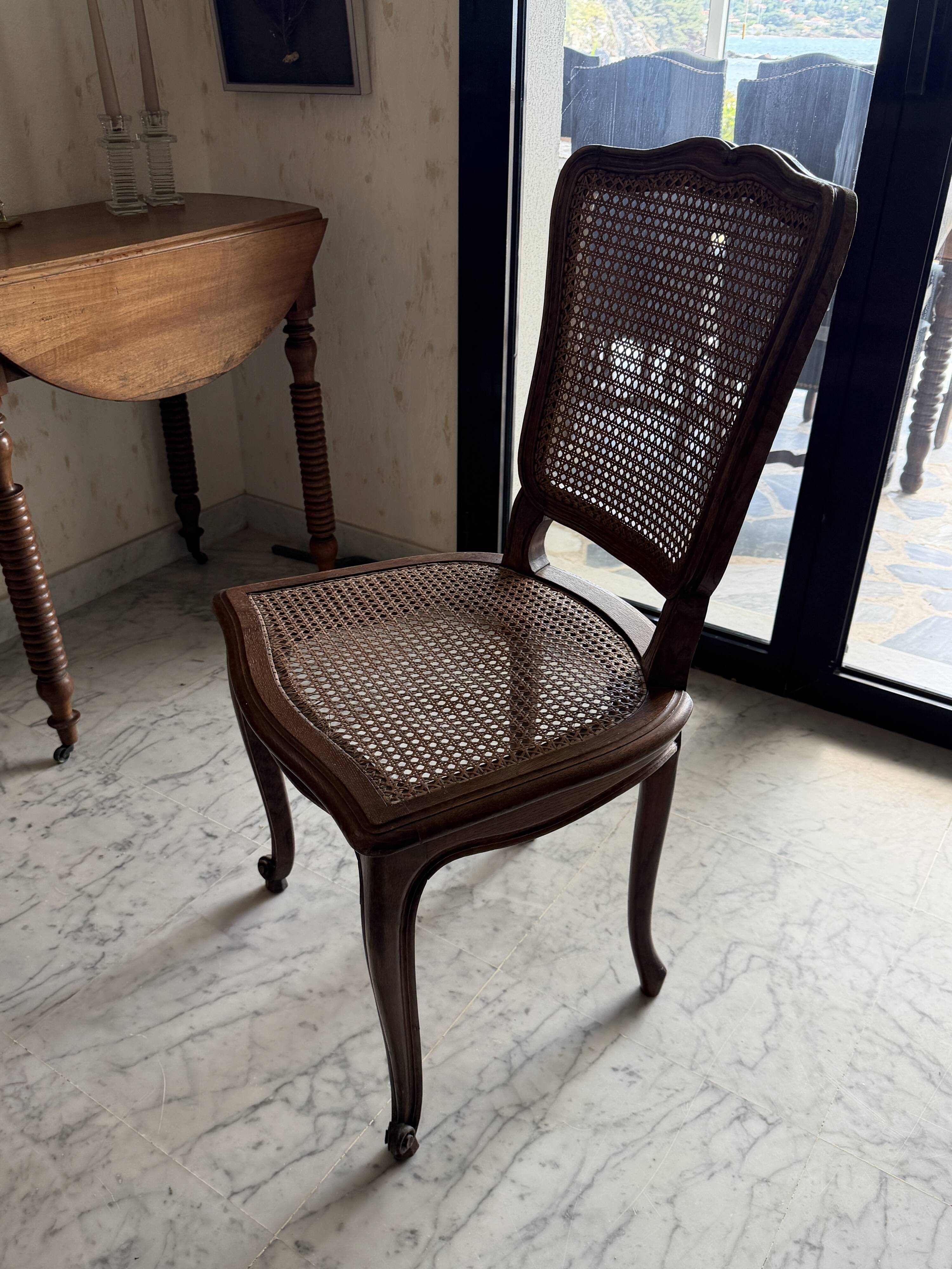Antique caned wooden chair – Louis XV / Louis Philippe style