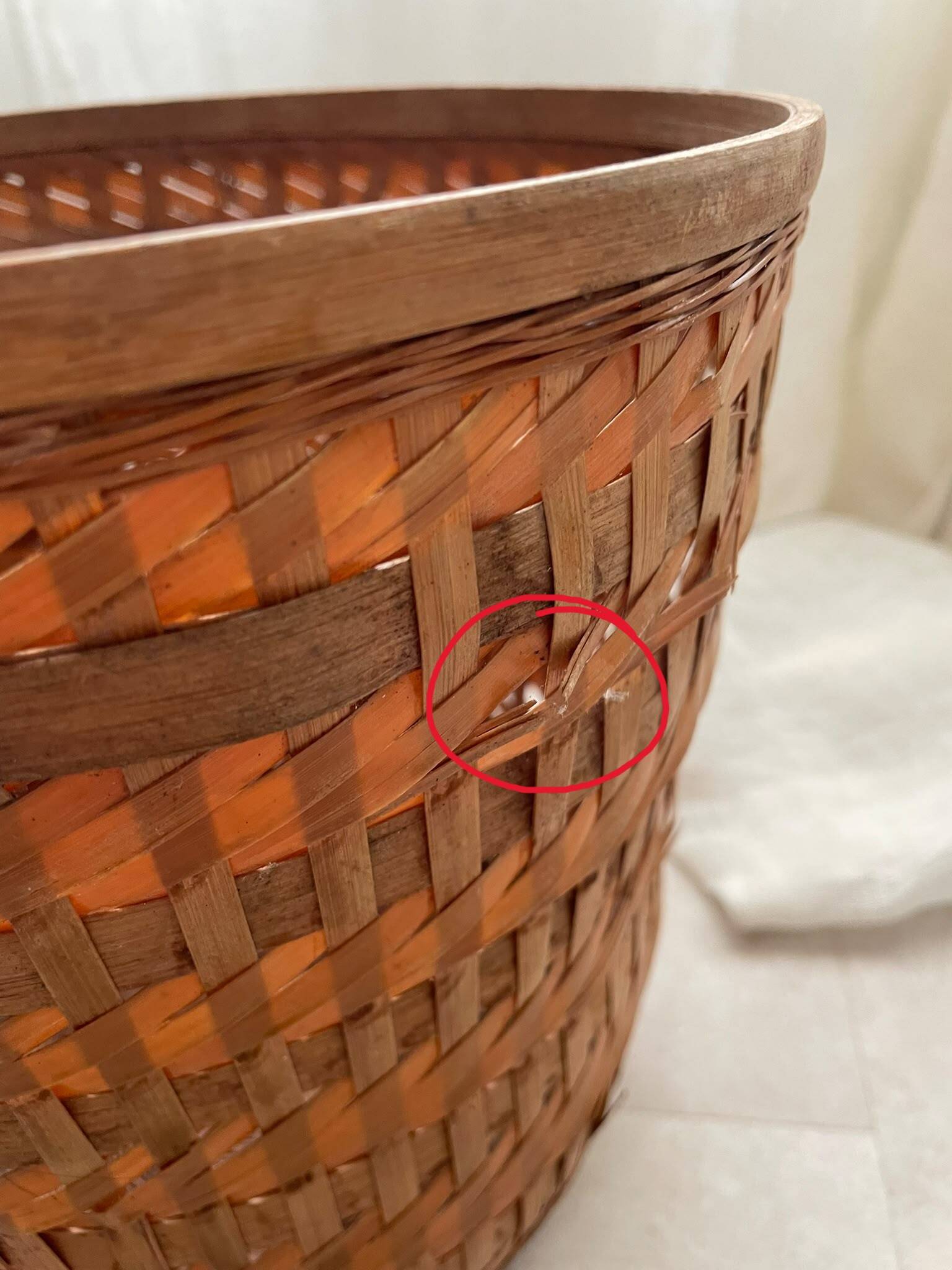 Cache pot en osier vintage