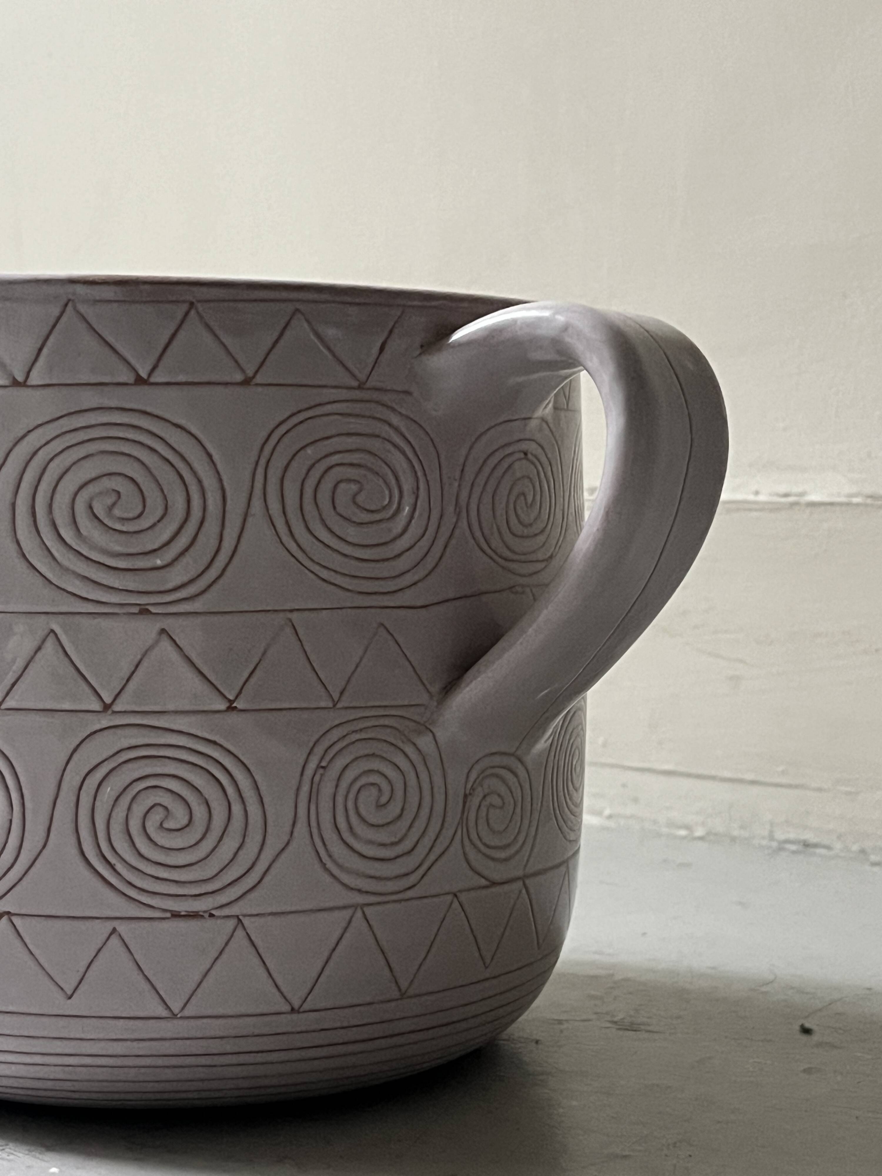 large vase / cache pot in enamelled ceramic signed Robert Picault, Vallauris 1950