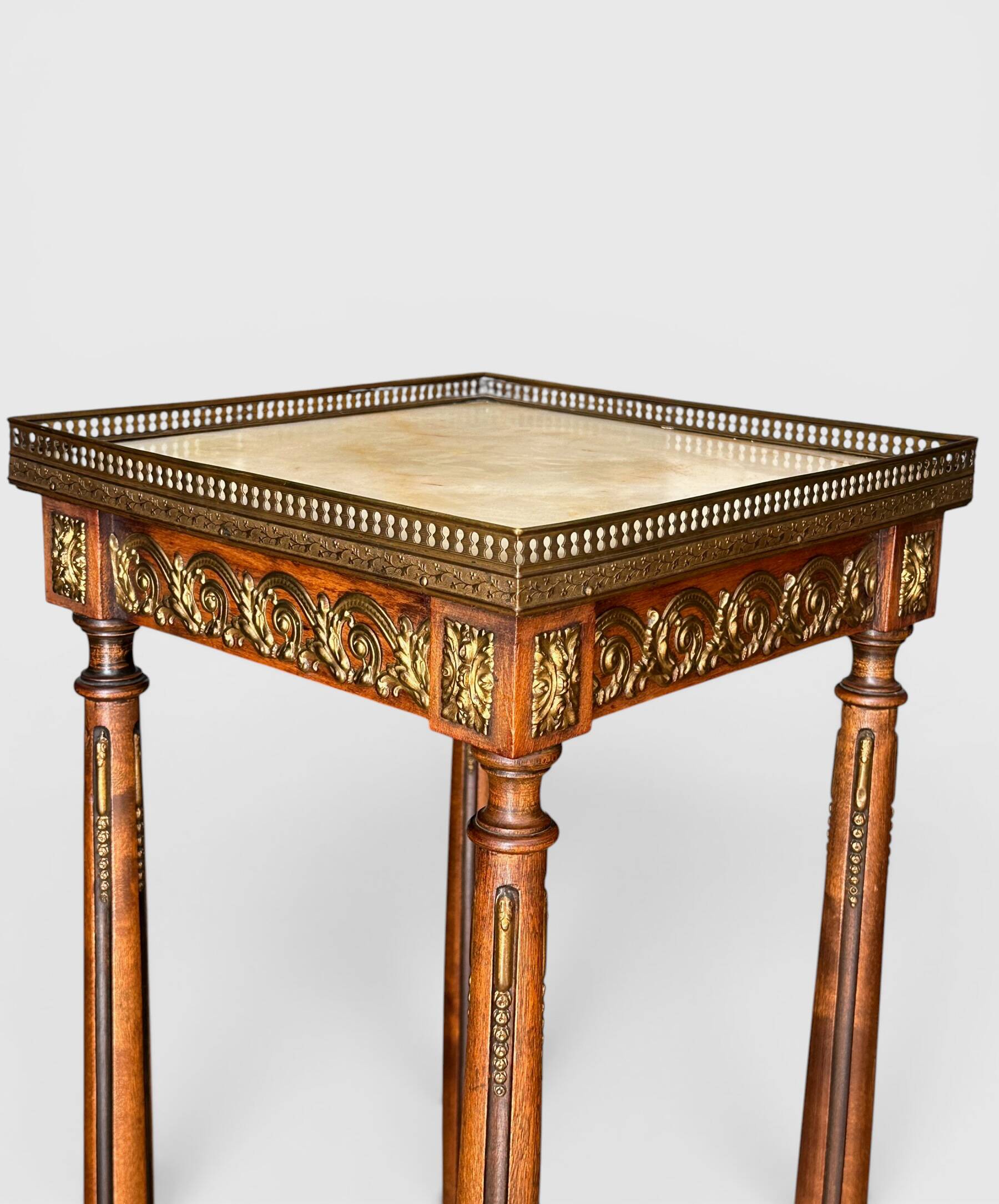 Mahogany, marble and bronze side table / guéridon in Louis XVI style.