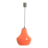 Suspension opaline orange Peill & Putzler Années 70 Diamètre 23,5 cm