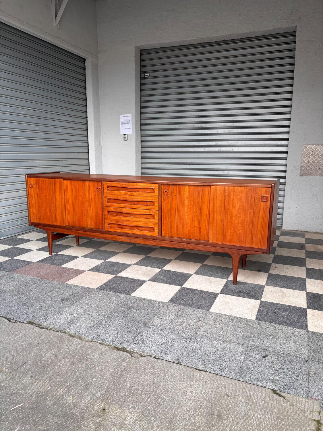 Danish enfilade Johannes Andersen