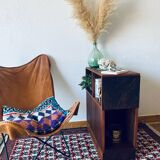 Low separation bookcase
