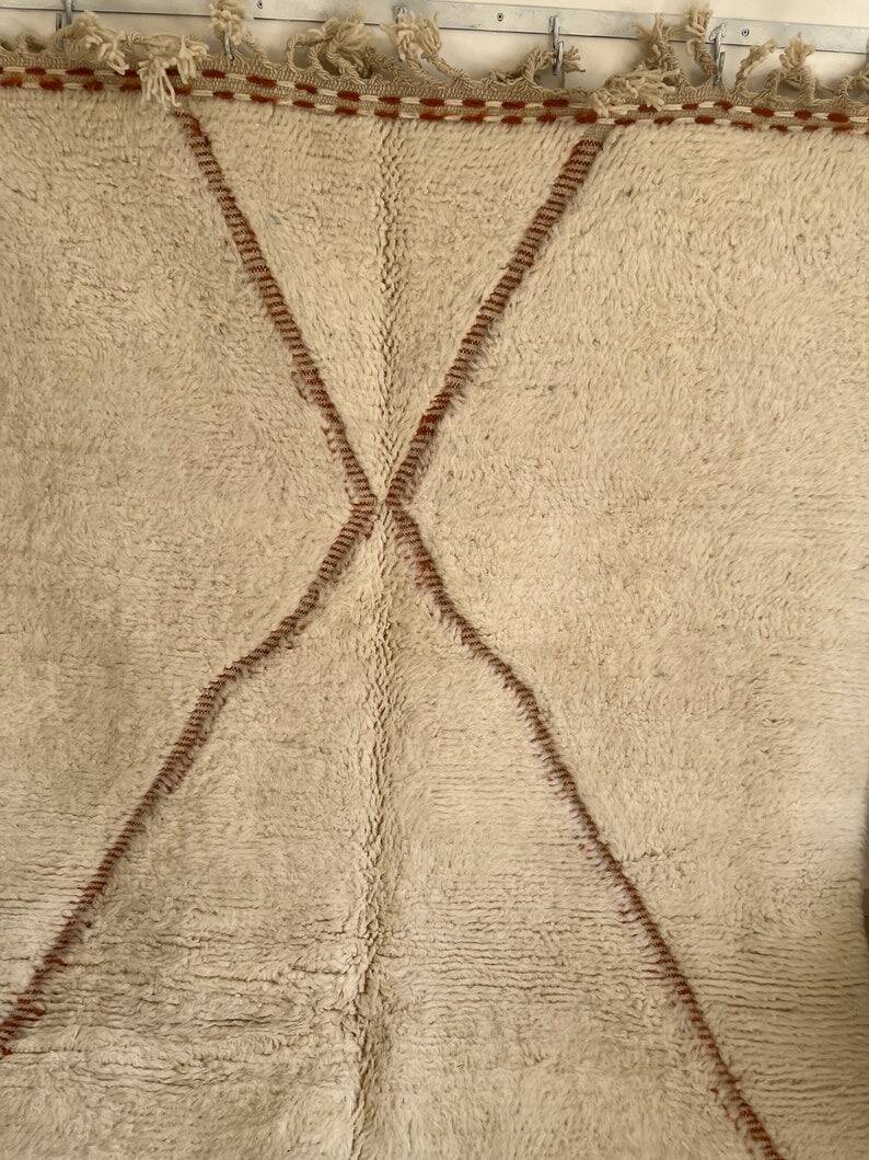 Wool rug 250cm x 150cm