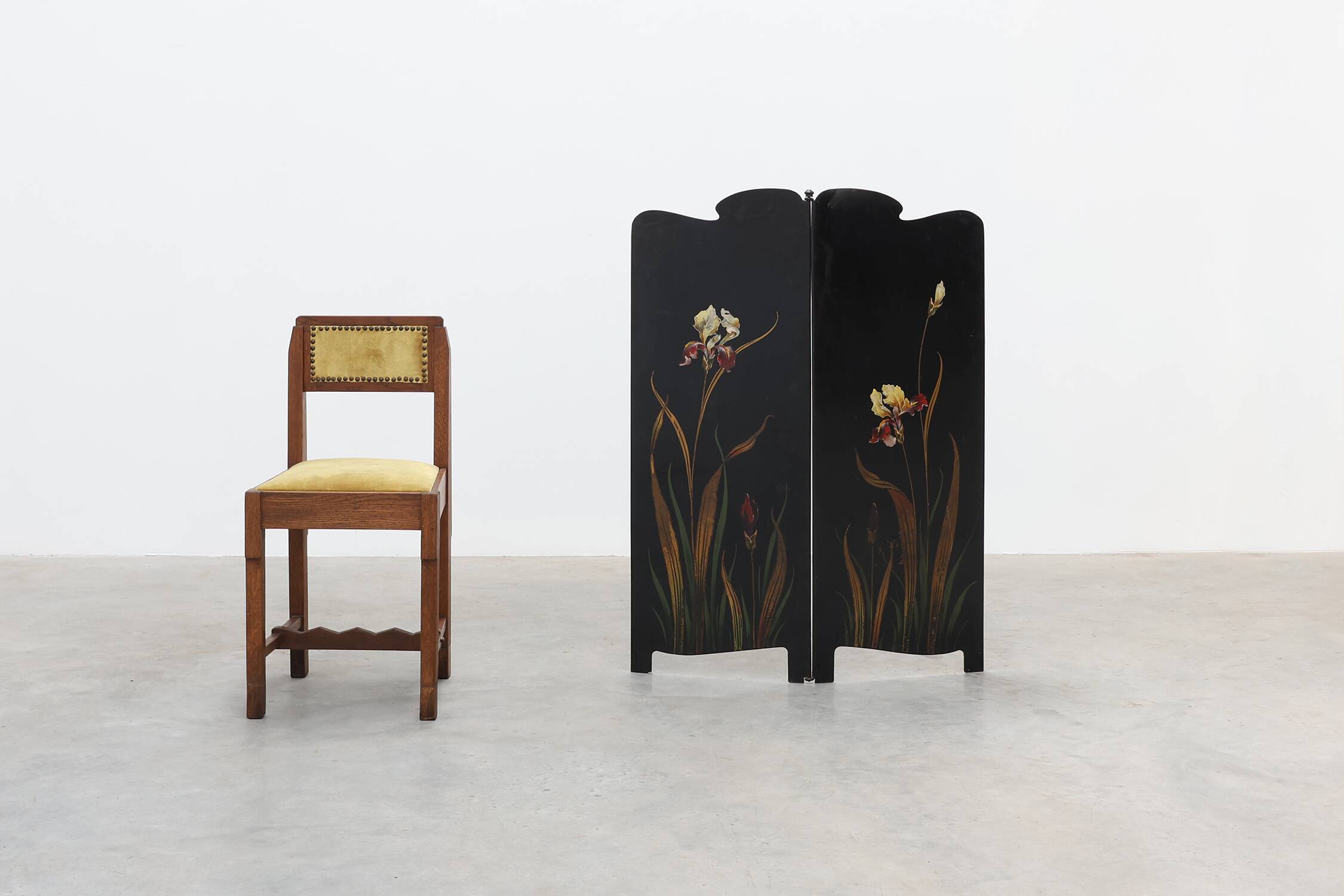 Art Nouveau Black Lacquered Two-Panel Screen with Hand-Painted Irises, Fran