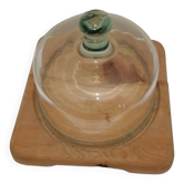 Plateau a fromage carre avec cloche bombee