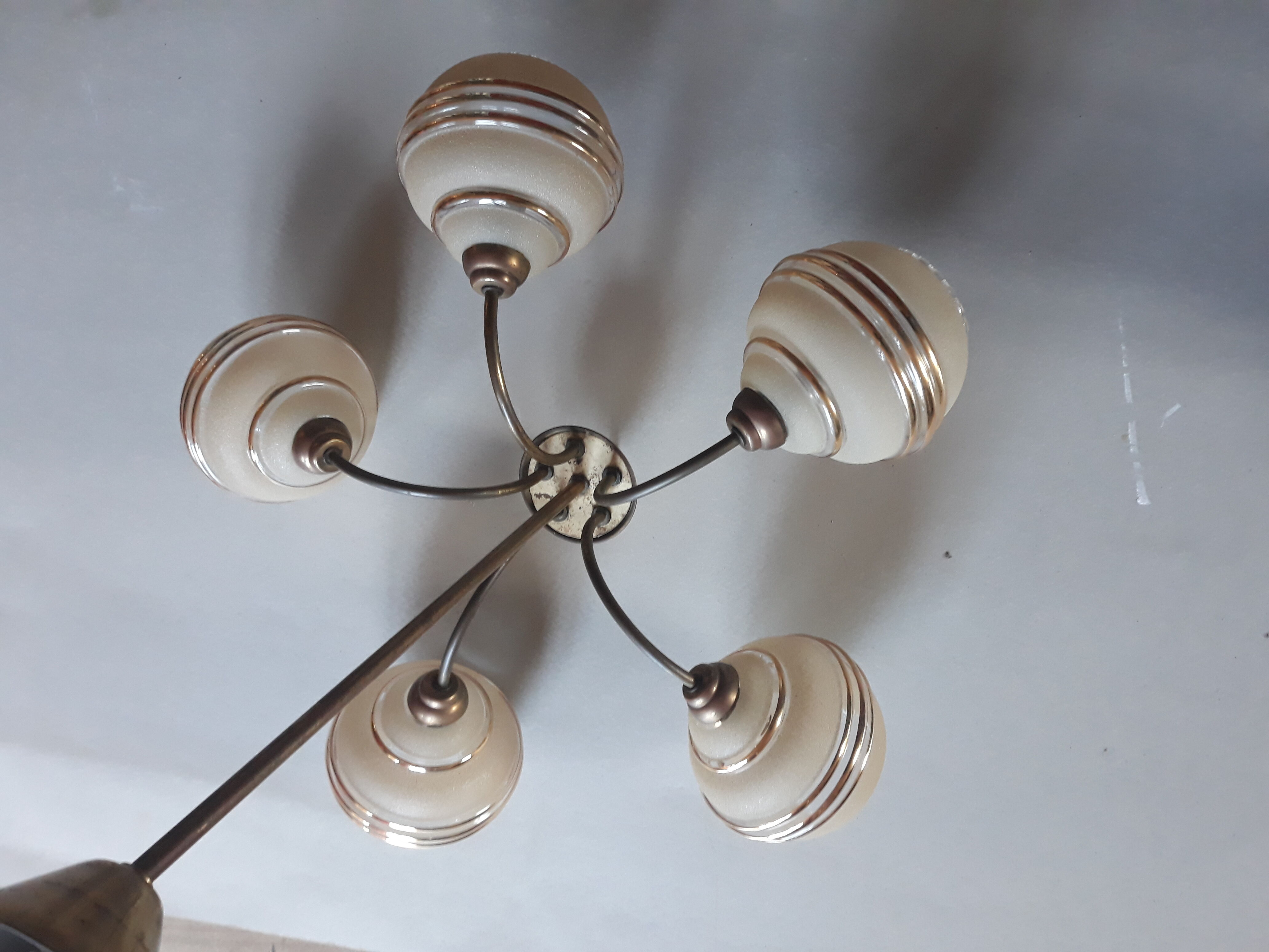 Chandelier from the 40