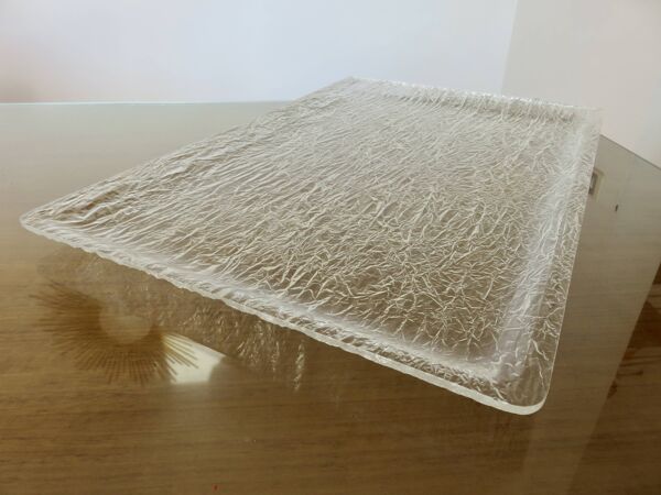 Table d'appoint en Plexiglas,roche bobois, 1970