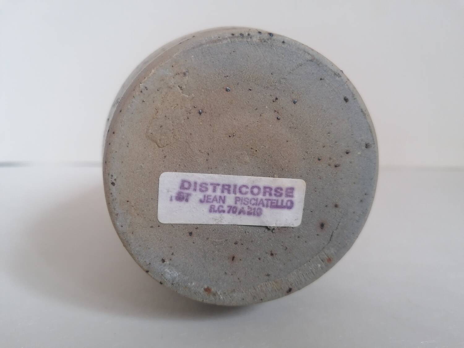 Enamelled stoneware pot