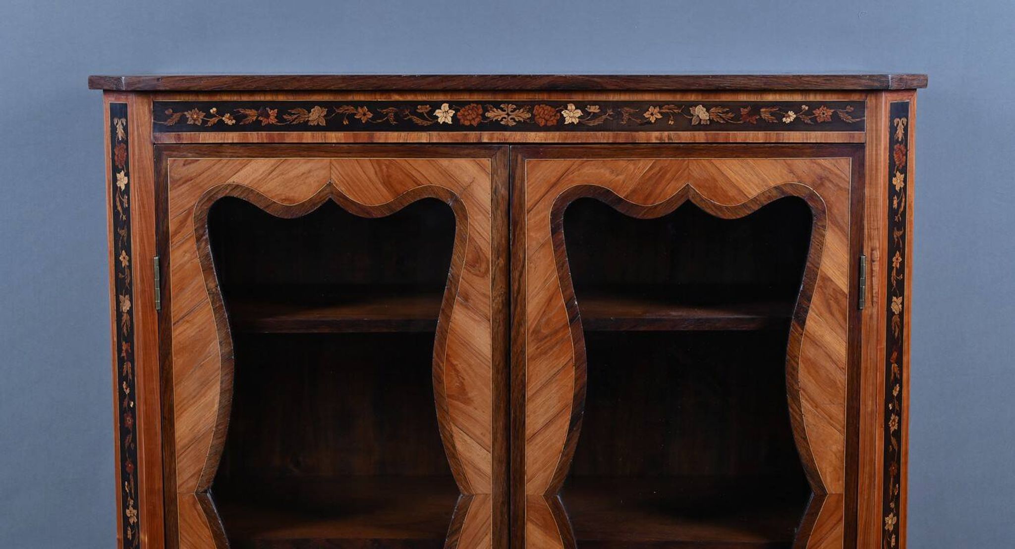 Showcase in precious wood marquetry, Louis XV Transition style.