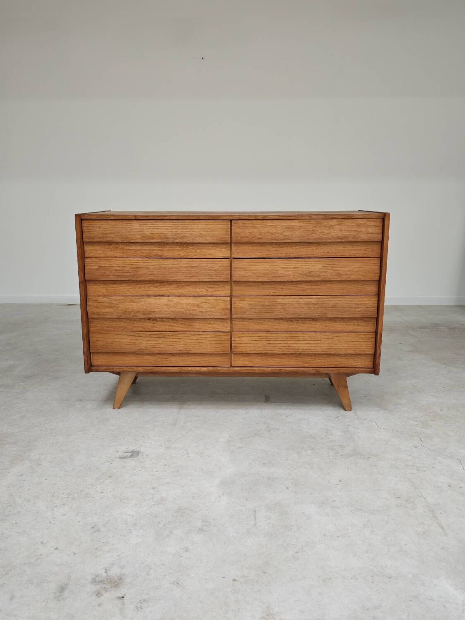 U-453 dub chest of drawers by Jiri Jiroutek for Interier Praha 1960