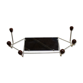 Scandinavian hanger