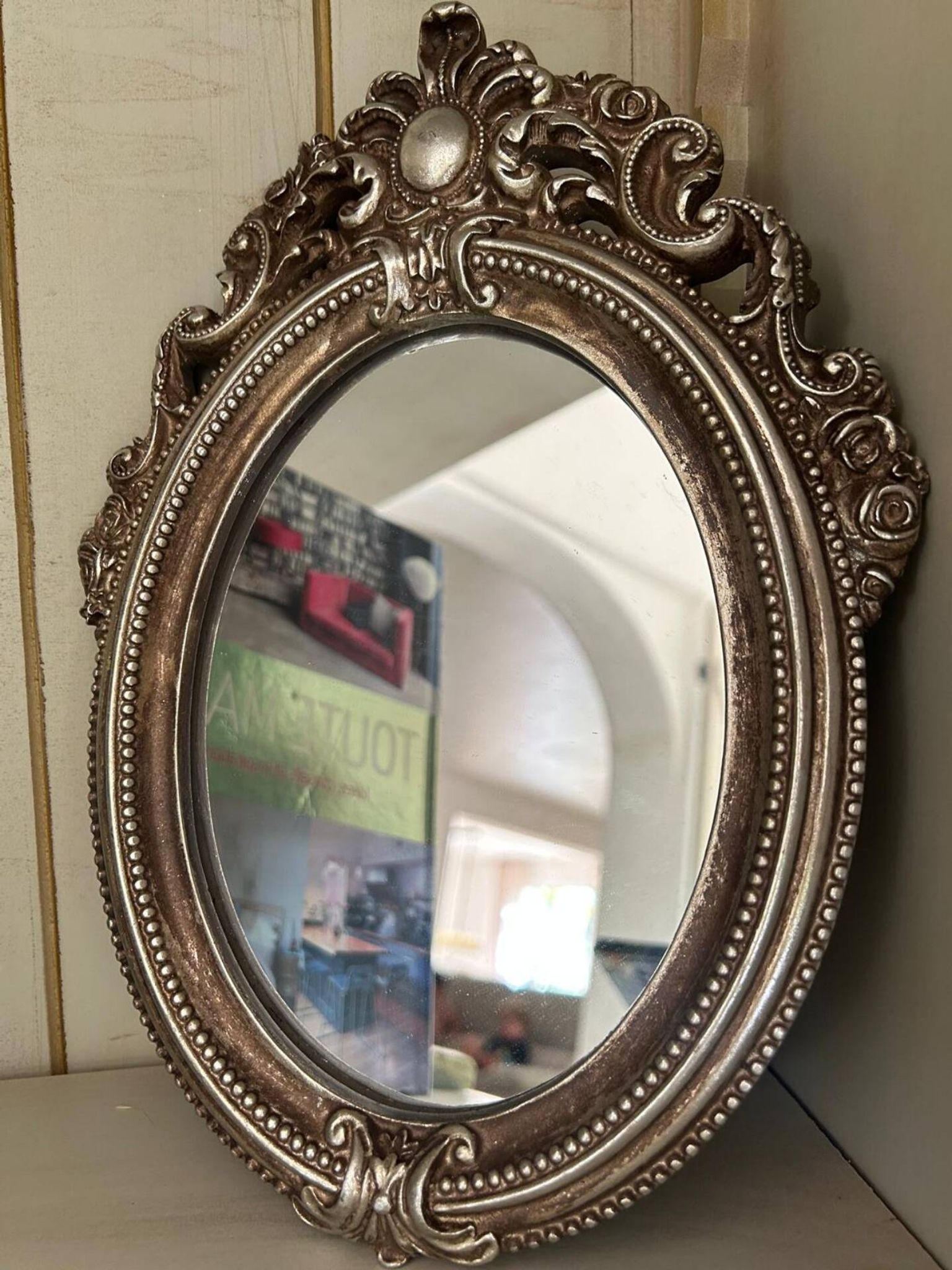 Baroque mirror to place with mouldings