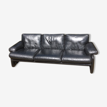 Coronado black leather sofa by Tobia and Afra Scarpa