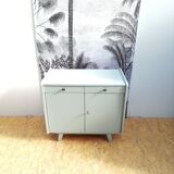 Chest of drawer