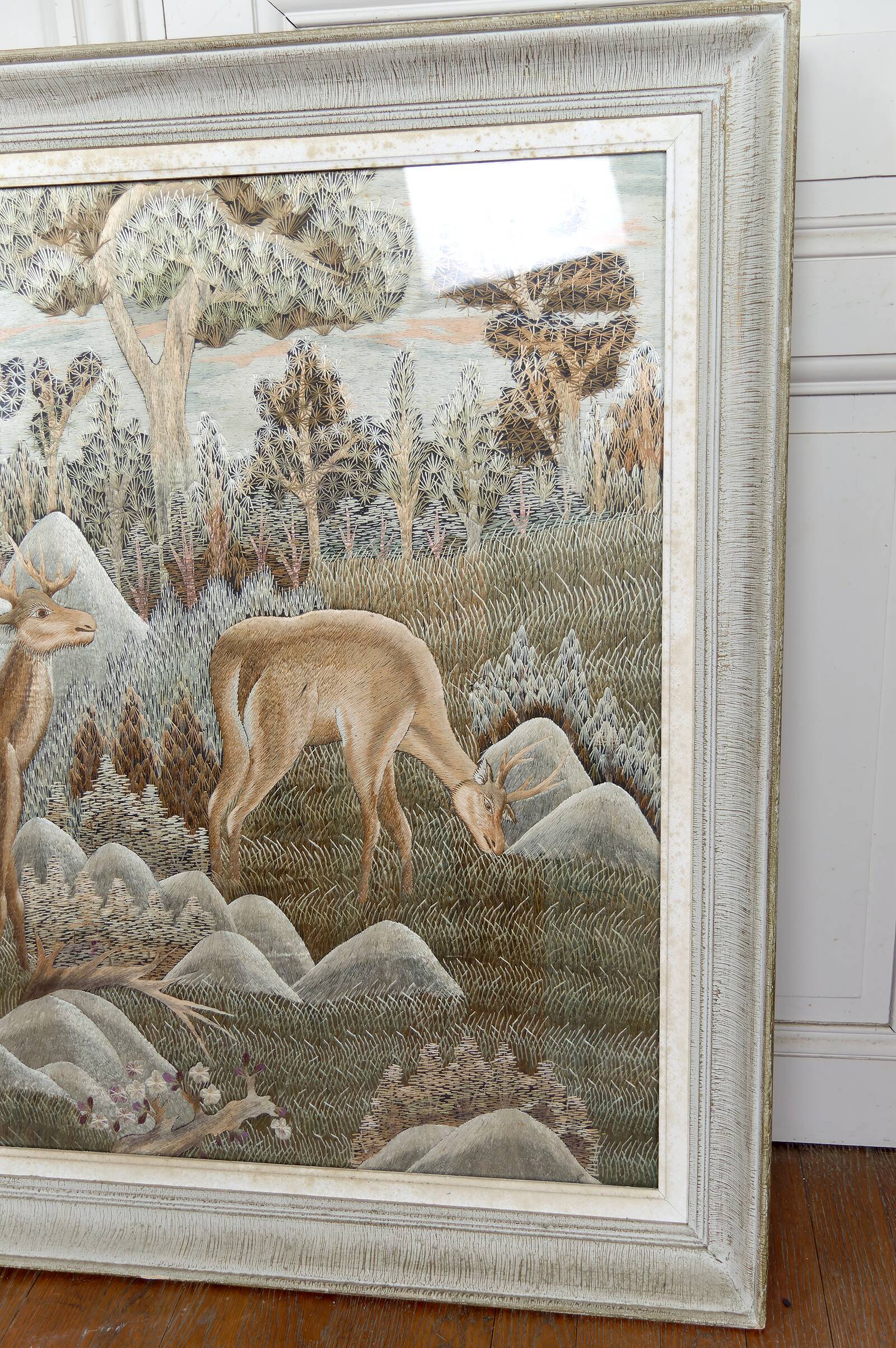 Important Indochinese silk embroidered hanging, Deer in the forest, circa 1940