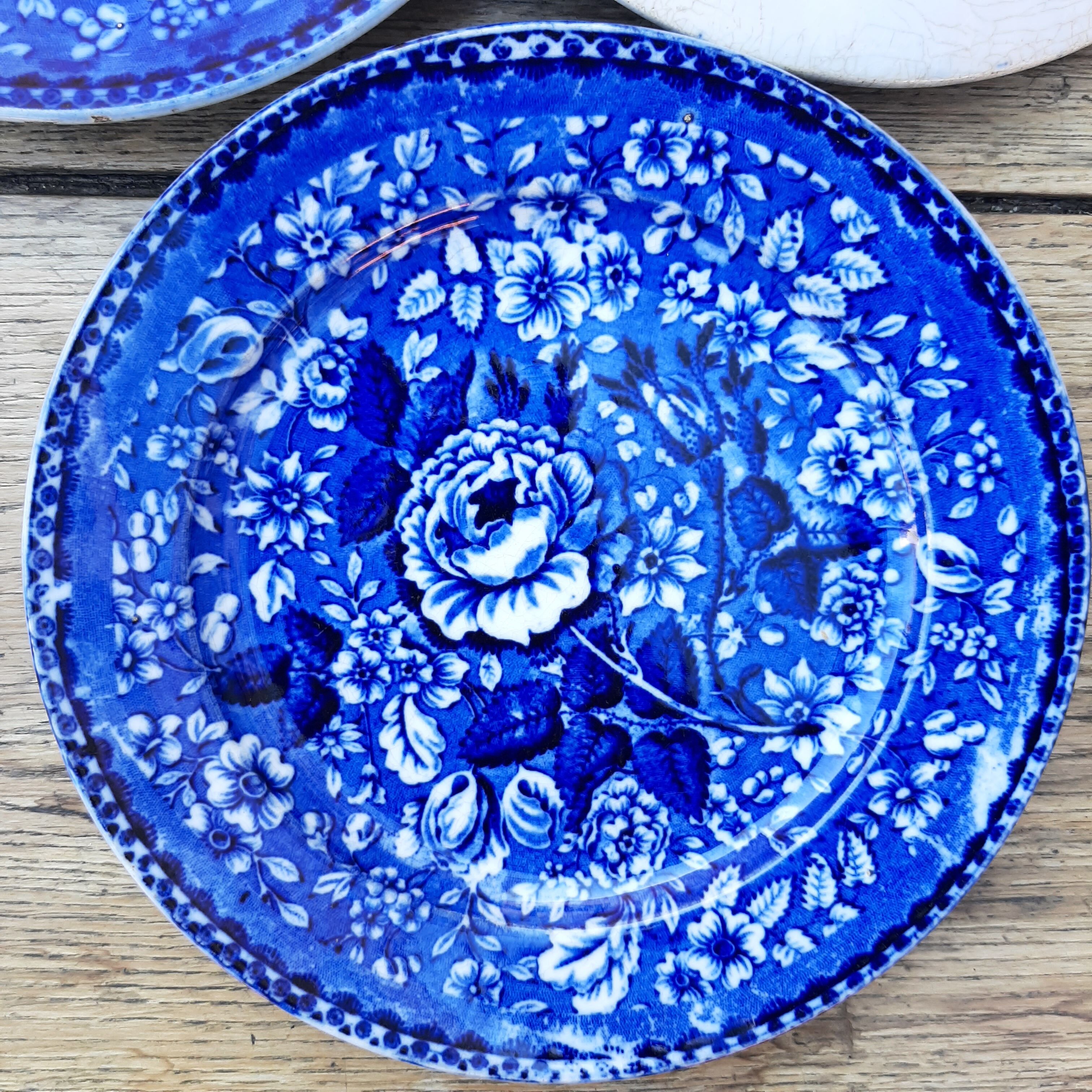 Old deep blue plate Villeroy &,Boch