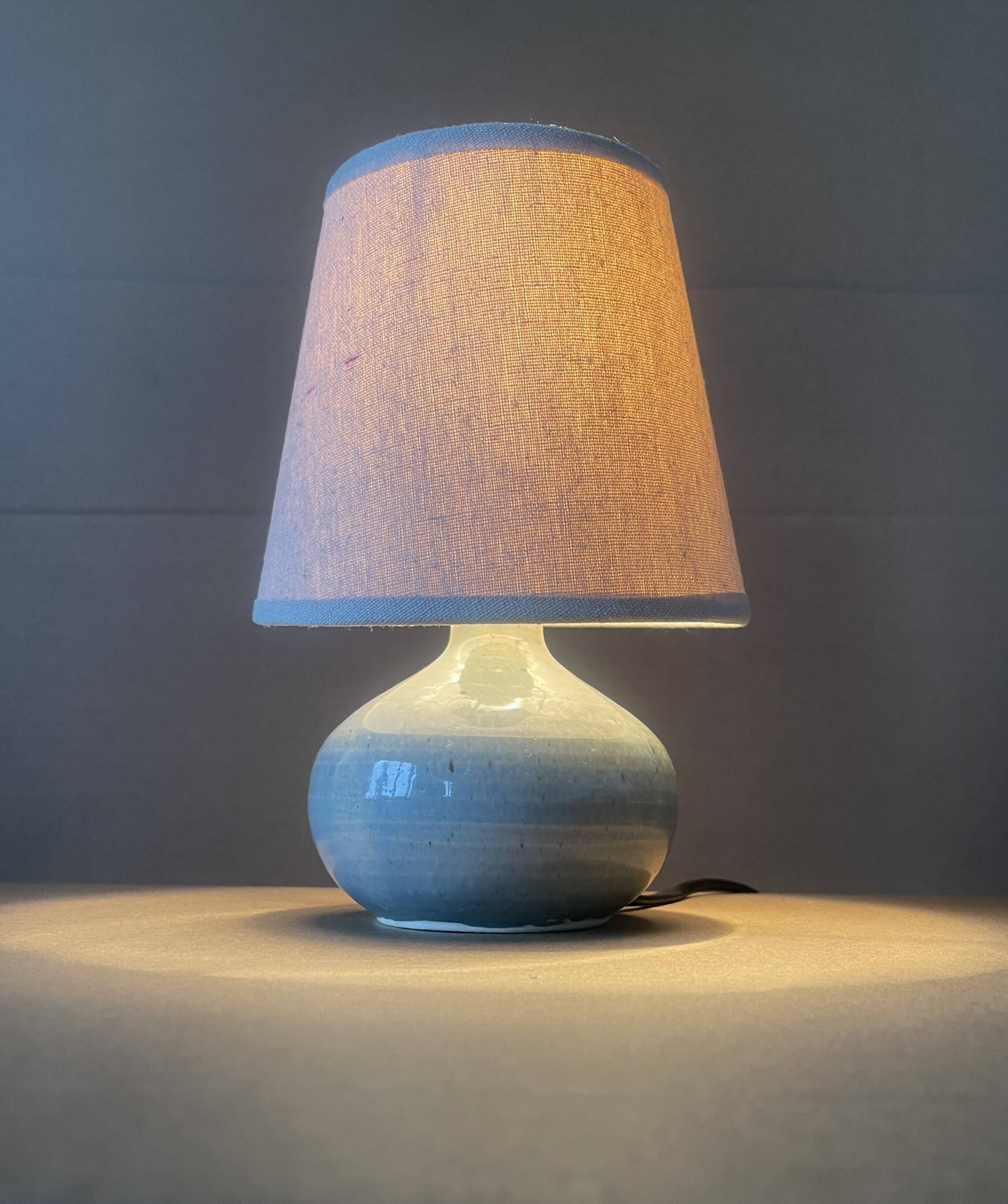 Petite lampe en grès émaillé ancienne