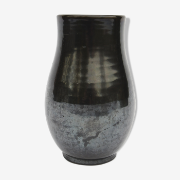 Black ceramic vase