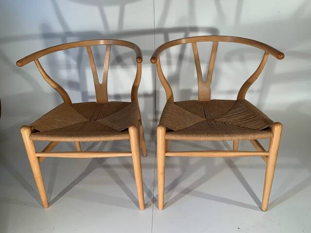 2 Wegner model Y chairs in beech