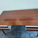 Minimalist formica desk