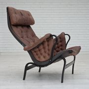 Années 1970, design suédois de Bruno Mathsson, modèle « Pernilla », cuir.