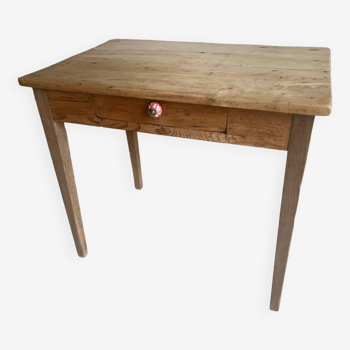 Petite table de ferme ou bureau