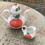 Red apple porcelain coffee service, Patricia model, Lehmann, Weiden, Bavaria