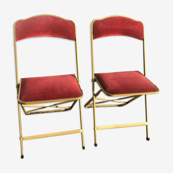 Paire de chaises en velours rouge pliables