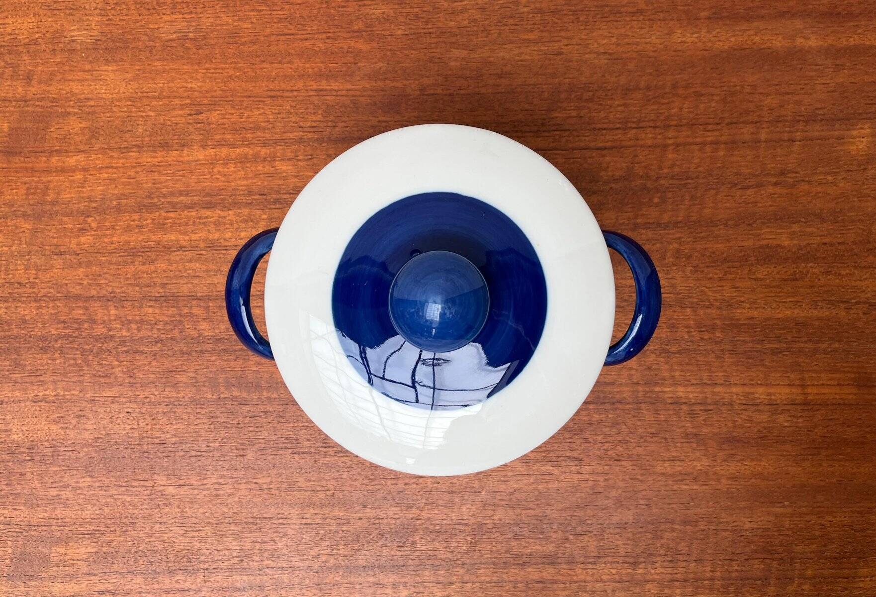 Grand Terrine Couvercle de Pot Suédois du Milieu du Siècle Koka Blue Bla par Hertha Bengtson pour Rörstrand, années 1950