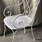 POP UP SEPT 2022 - White wrought iron armchair