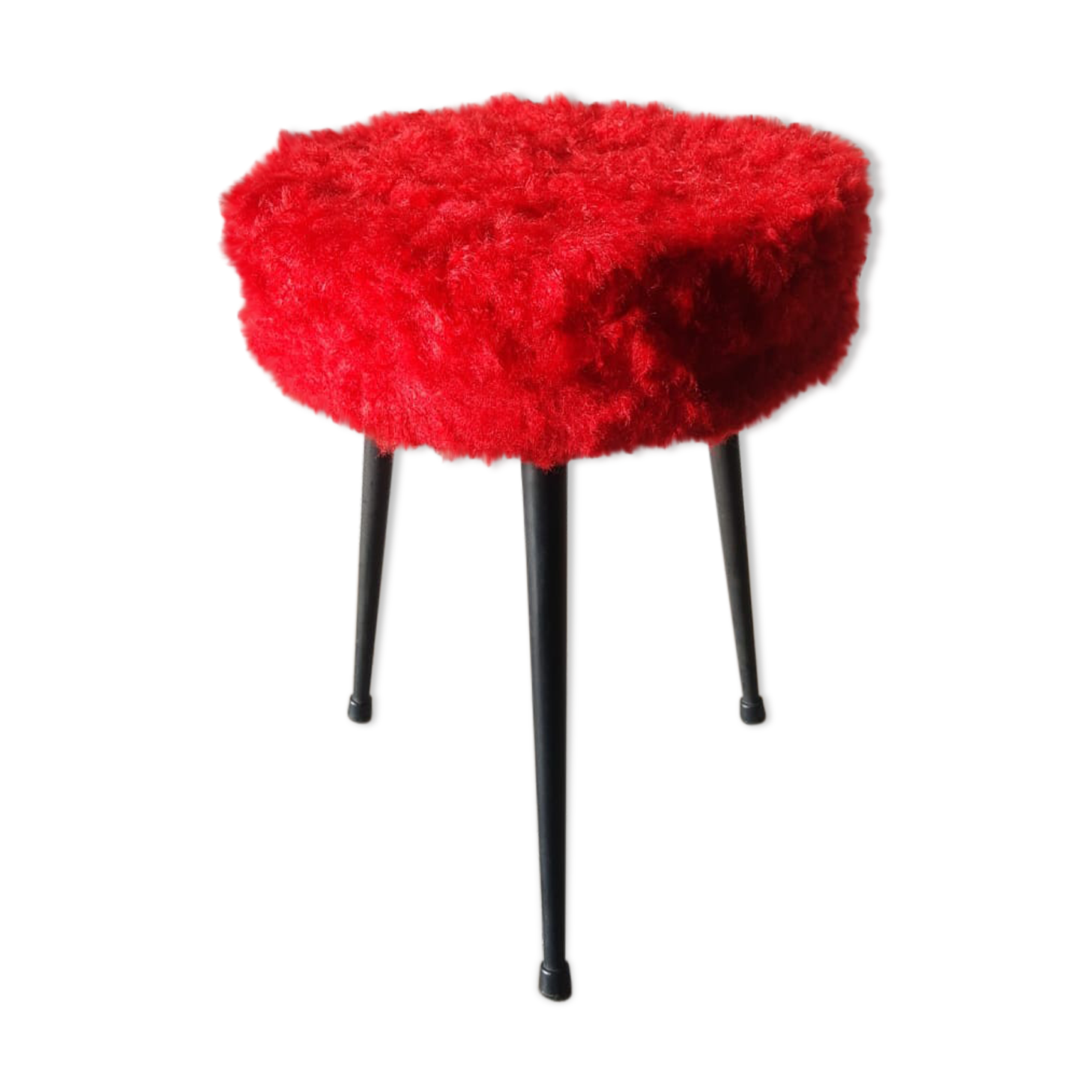 Tripod stool with vintage red moumoute seat