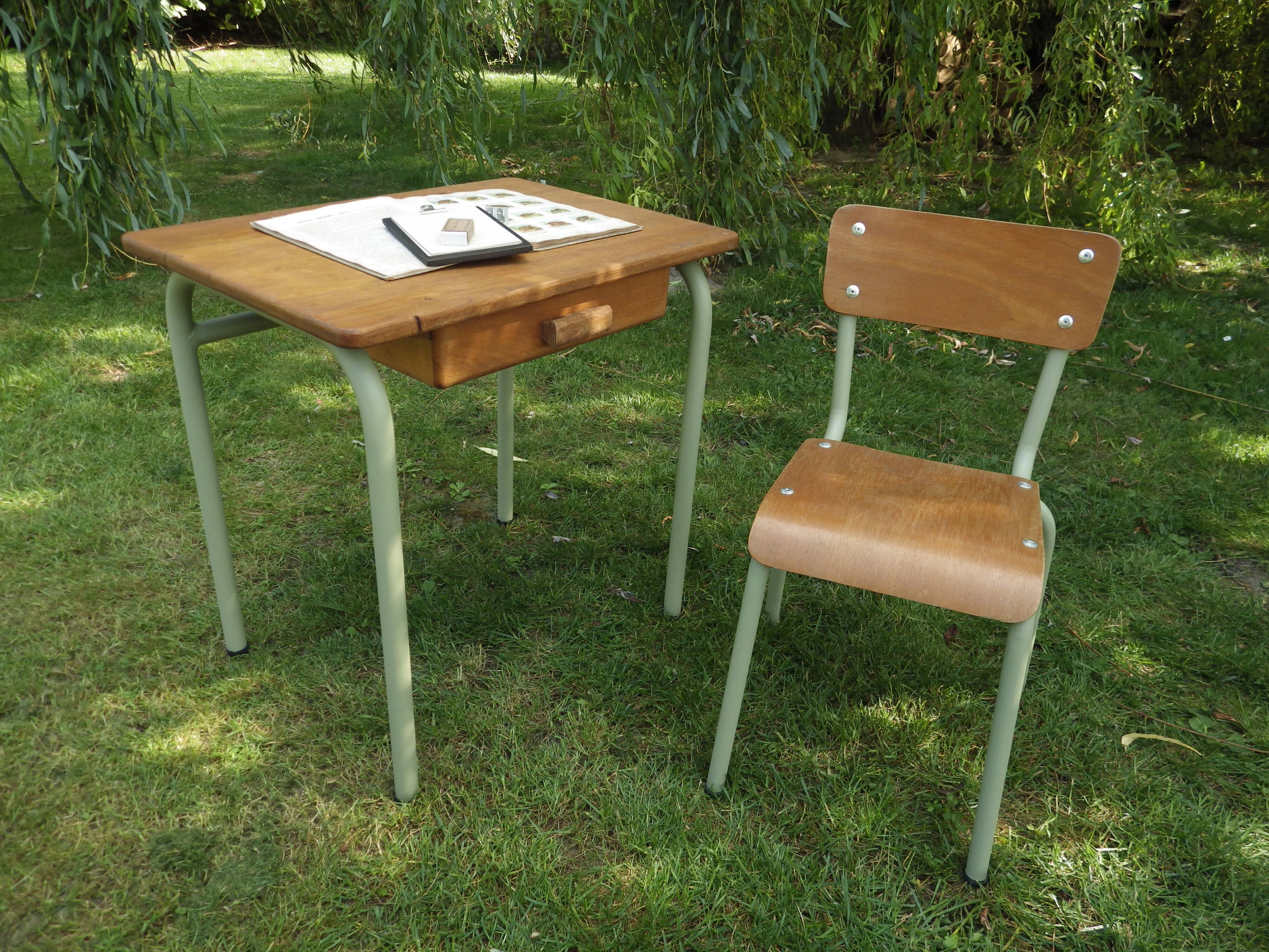 Children's desk and chair 1960 -1