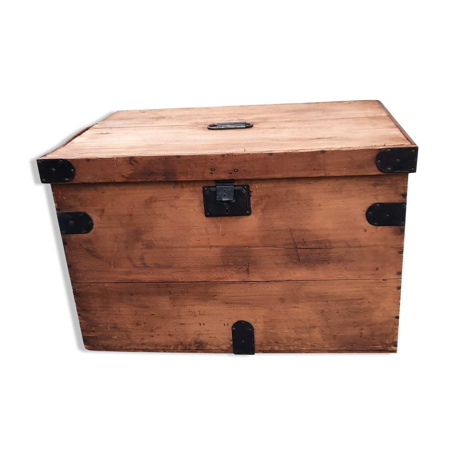 Wooden box