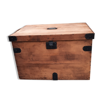 Wooden box