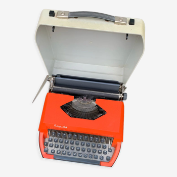Grey and orange rapido typewriter