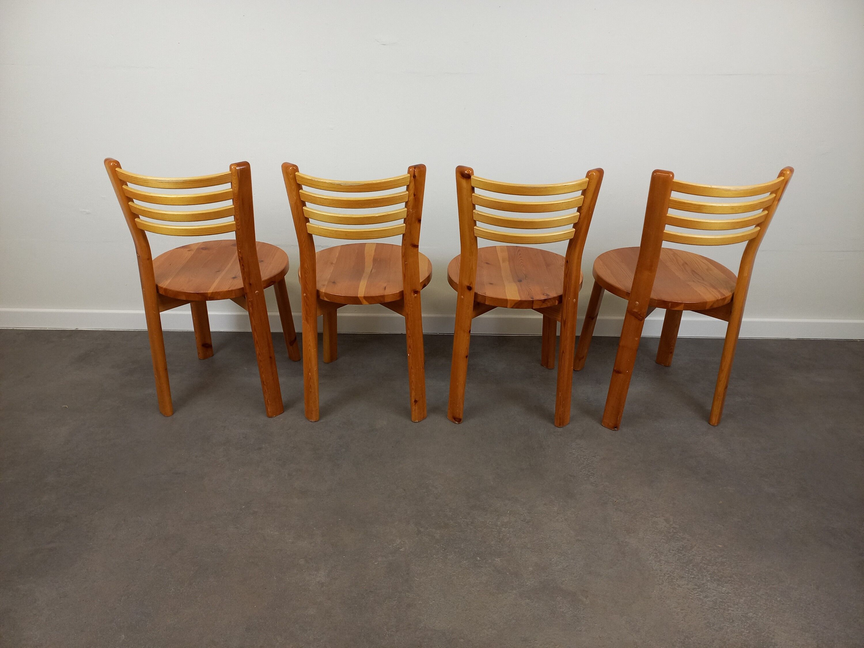 Chaises en pin années 80 set de 4